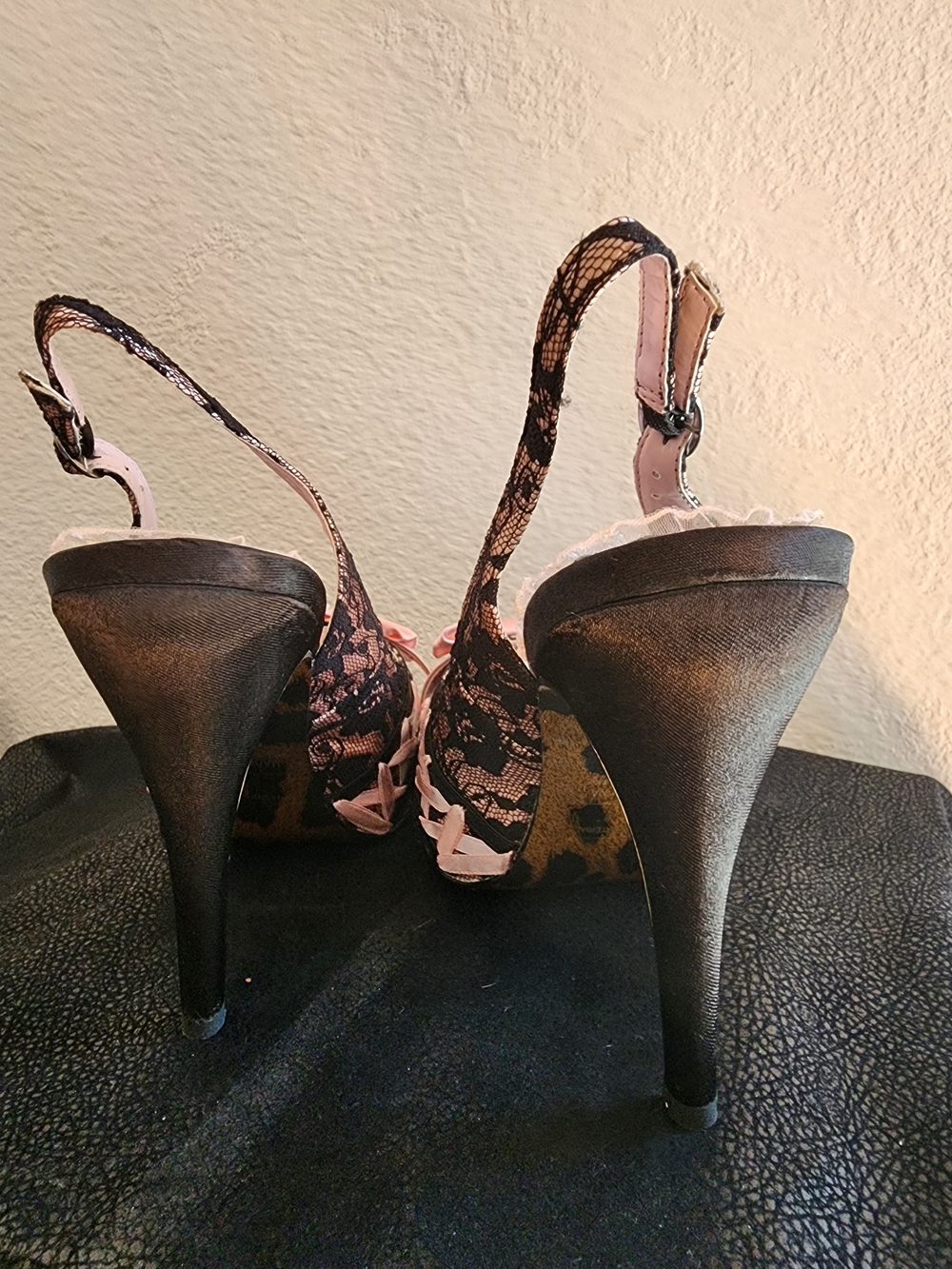 Bettie Page By Ellie Pink & Black Lace Peep-Toe Slingback Heels - Picture 5 of 6
